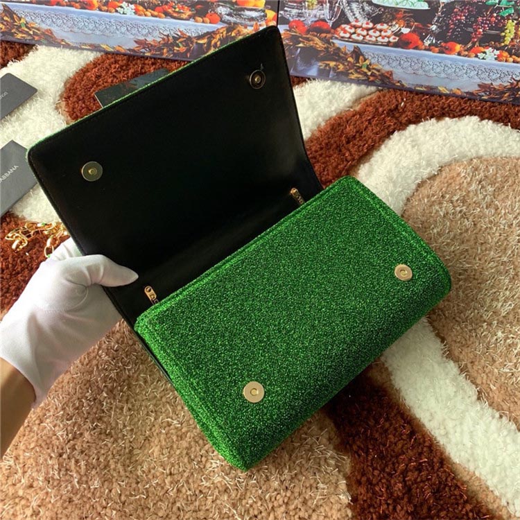Designer2019 New style Bling leather lady bag Chain single shoulder slanting women bag Resin surface 21cm Evening bags, Black
Designer2019 New style Bling leather lady bag Chain single shoulder slanting women bag Resin surface 21cm Evening bags, Black