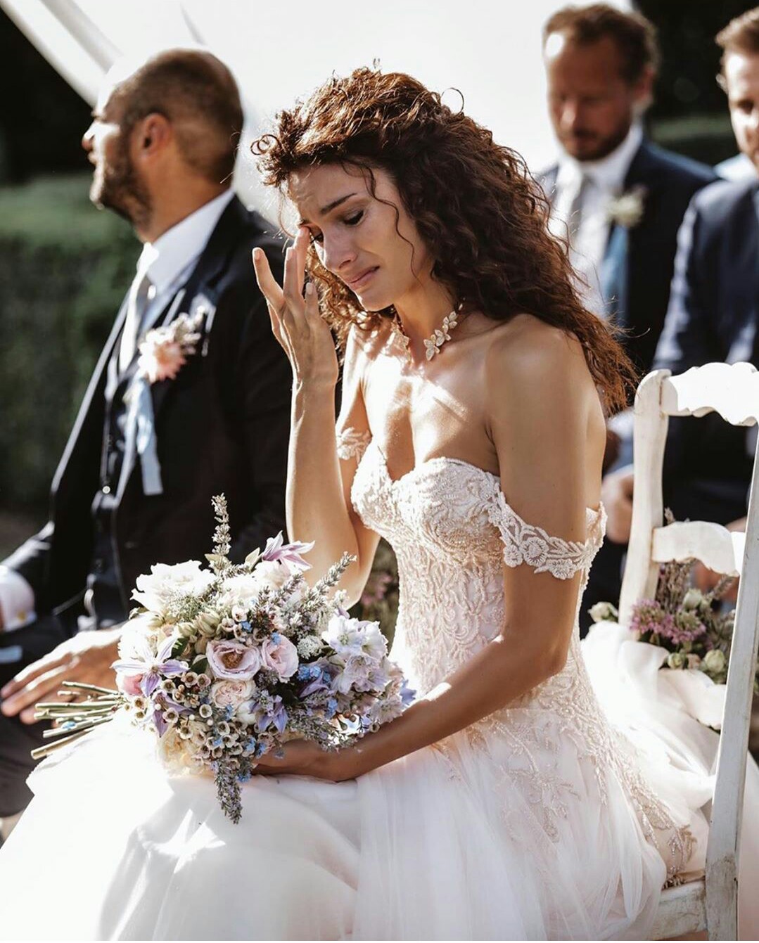 cheap floral wedding dresses offshoulder sleeveless lace appliqued bridal gown tulle court train custom made robes de marie hot sell