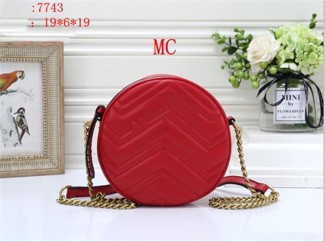 Fashion Round Handbags Womens Shoulder Bags Luxury Backpack Cross Body Bag Girls Round Packs Casual Purses Bag 19x6x19cm
Fashion Round Handbags Womens Shoulder Bags Luxury Backpack Cross Body Bag Girls Round Packs Casual Purses Bag 19x6x19cm