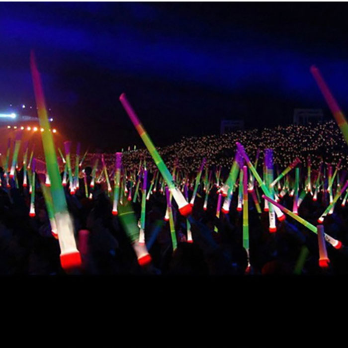 The New Brand new Low price Telescopic Glow Sticks Flash Light Up Toy Fluorescent Sword Concert Christmas Carnival Toys 40pcs
The New Brand new Low price Telescopic Glow Sticks Flash Light Up Toy Fluorescent Sword Concert Christmas Carnival Toys 40pcs