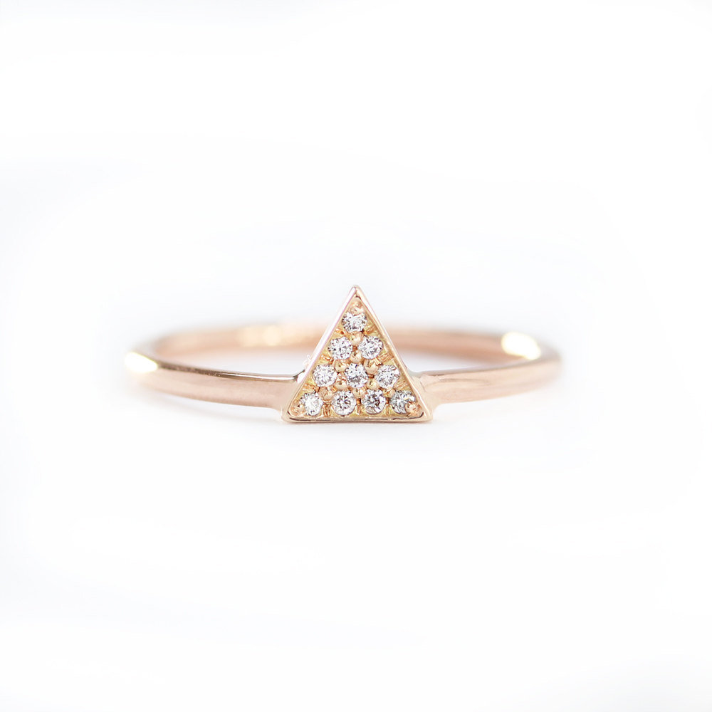 Personality 18k Rose Gold Ring Fully-jewelled Triangle Concise Originality Ring
Personality 18k Rose Gold Ring Fully-jewelled Triangle Concise Originality Ring