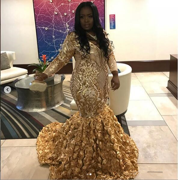 Plus Size Mermaid Prom Formal Dresses with Long Sleeve 2019 Sexy V-neck 3D Floral Train Luxury Gold Sequins Applique Prom Dress