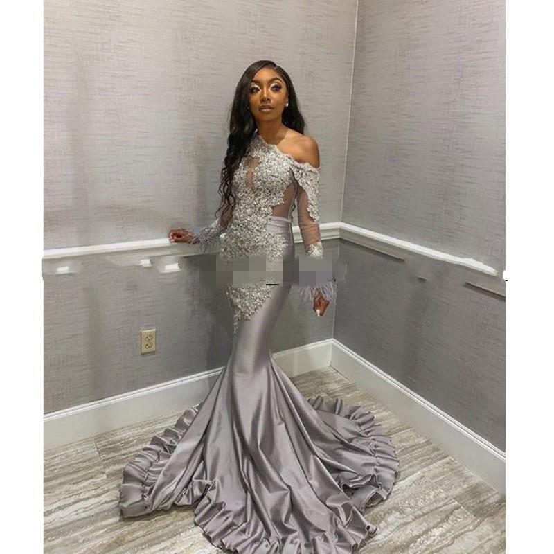 Elegant Gray One Sh… - image