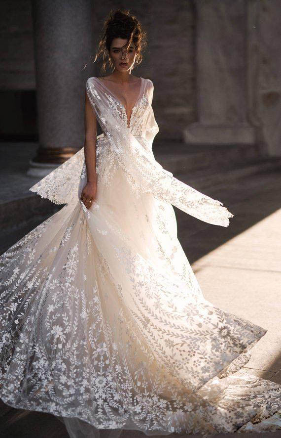 Beach A Line Wedding Dresses V Neck Lace Appliques Long Sleeves Bridal Gowns Plus Size Wedding Gown robe de mariée