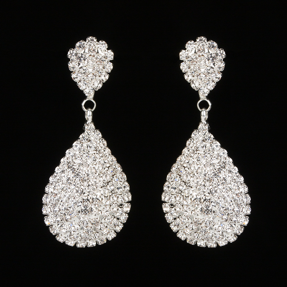 Tassels Earrings Long Fund Drip Woman Exaggeration Sexy Eardrop Joker Temperament Earring
Tassels Earrings Long Fund Drip Woman Exaggeration Sexy Eardrop Joker Temperament Earring