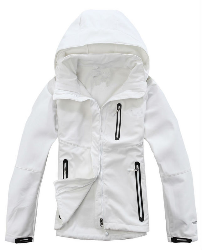 Printemps Chaud Automne Hiver Femmes Softshell Vestes En Plein Air Polaire Doux chaqueta Snowboard Randonnée Camping manteaux coupe-vent