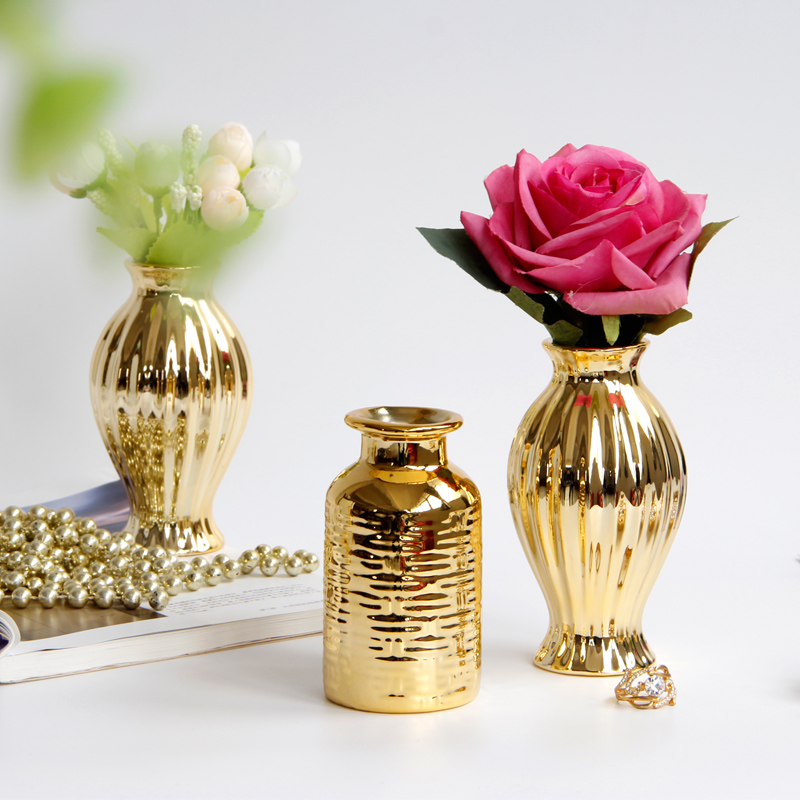 Golden European Embossed Designs Ceramic Vase Desktop Flower Inserted Porcelain Decorative Vase Home Office Hotel Accessories
Golden European Embossed Designs Ceramic Vase Desktop Flower Inserted Porcelain Decorative Vase Home Office Hotel Accessories