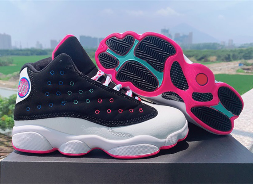 Jumpman 13 XIII Black Cat Hyper Pink Aurora Green GS Playground Women Men Retro Kids sports sneaker basketball shoes, As photo 1
Jumpman 13 XIII Black Cat Hyper Pink Aurora Green GS Playground Women Men Retro Kids sports sneaker basketball shoes, As photo 1