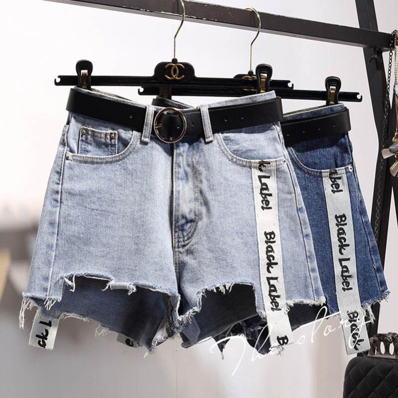 Plus size Summer Letter Print stitching Denim Shorts 2019 Summer women casual Mid Waist loose jeans Shorts females, Black
Plus size Summer Letter Print stitching Denim Shorts 2019 Summer women casual Mid Waist loose jeans Shorts females, Black