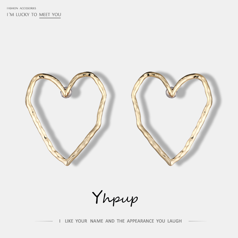 Yhpup S925 Fashion Classic Charm Heart Geometric Stud Earrings Gold Zinc Alloy Hollow Korean Earrings For Women Party Jewelry
Yhpup S925 Fashion Classic Charm Heart Geometric Stud Earrings Gold Zinc Alloy Hollow Korean Earrings For Women Party Jewelry