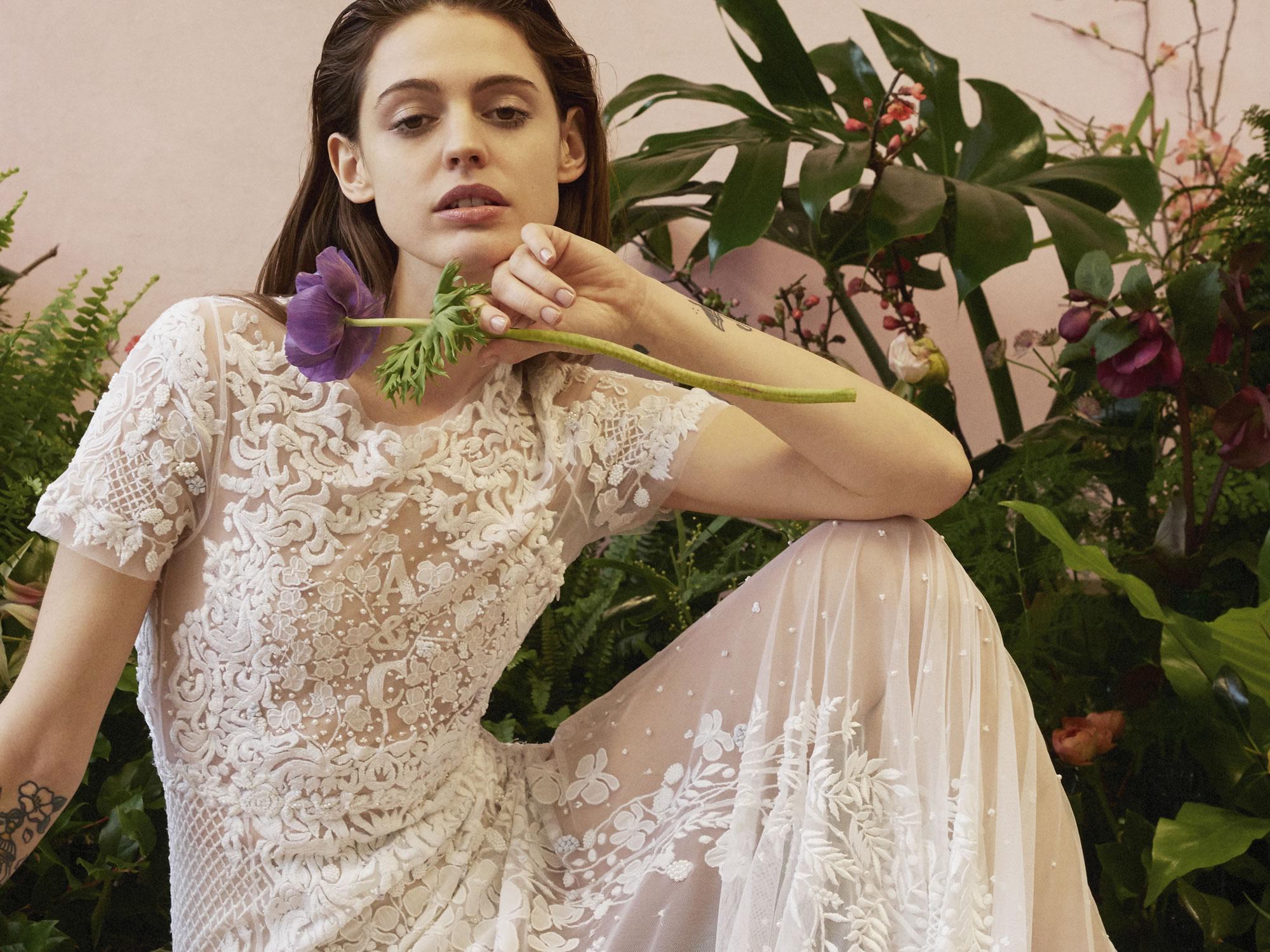 New Mermaid Wedding Dresses Jewel Neck Short Sleeves Lace Embroidery Country Bridal Gowns Side Split Sweep Train Beach Wedding Dress
