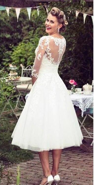 Vintage 50's Style Short Lace Wedding Dresses Half Sleeves Tulle Lace Applique Tea Length Bridal Wedding Gowns With Buttons Country Wedding