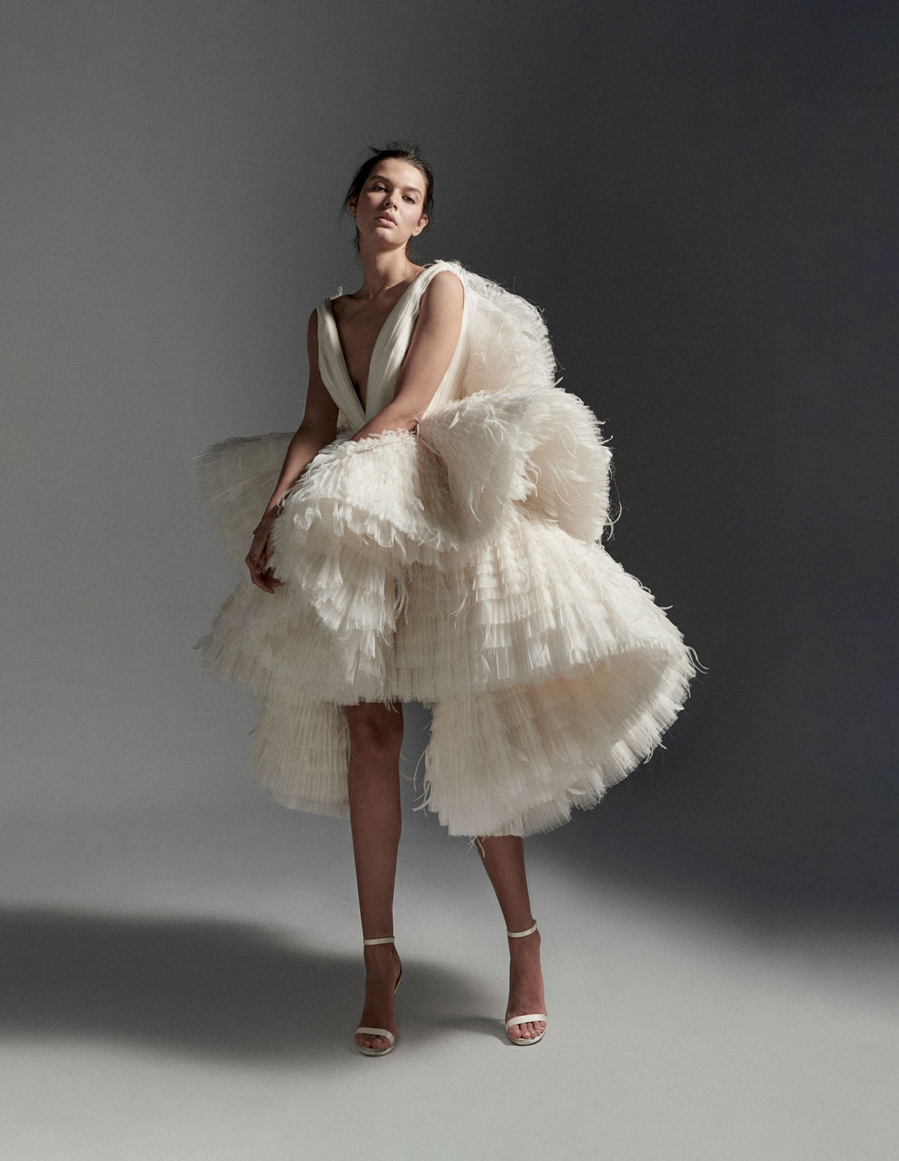 Krikor Jabotian Dresses Short Deep V Neck Tulle Ruffles Tiered Skirts High Low Wedding Dress Custom Feather Abiti Da Sposa