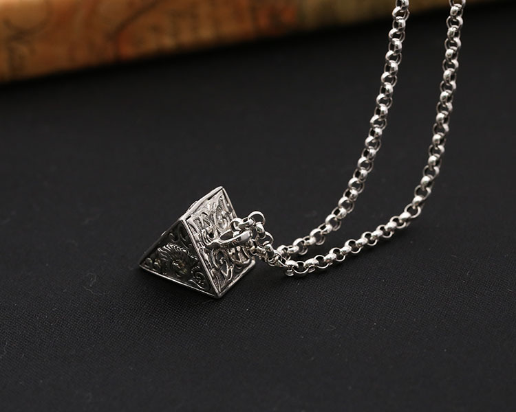 925 sterling silver handmade vintage jewelry American European antique silver Pyramids Quadrihedron designer necklace pendants for men women