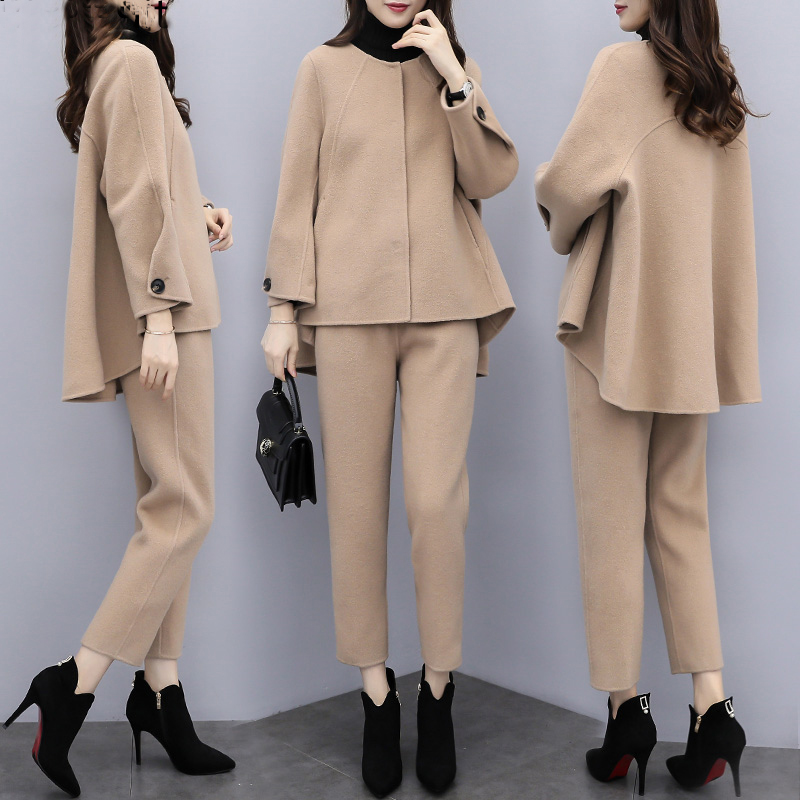 Camel Woolen Two Piece Set Women Winter Long Sleeve Tops And Pants Trousers Sets Suits Office 2 Piece Set Women' Sets Black
Camel Woolen Two Piece Set Women Winter Long Sleeve Tops And Pants Trousers Sets Suits Office 2 Piece Set Women' Sets Black