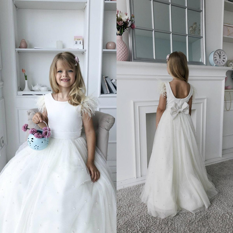 Princess Flower Girls Dresses Jewel Sleeveless Lace Beads Lovely Kids Formal Wear Backless Floor Length Girls Pageant Gowns, All white
Princess Flower Girls Dresses Jewel Sleeveless Lace Beads Lovely Kids Formal Wear Backless Floor Length Girls Pageant Gowns, All white