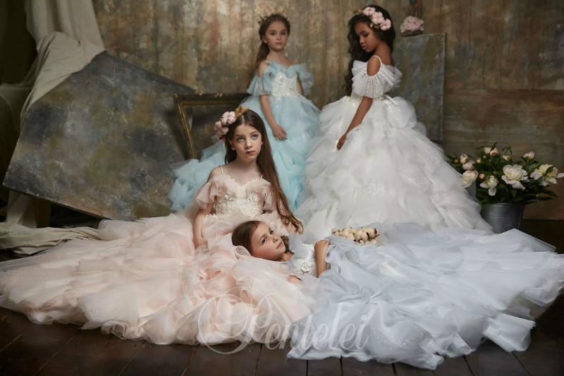 Dreamly A Line Flower Girl Spaghetti Short Sleeve Backless Lace Applique Sequin Tiered Pageant Dress Floor Length Girl's Birthday Part 0508