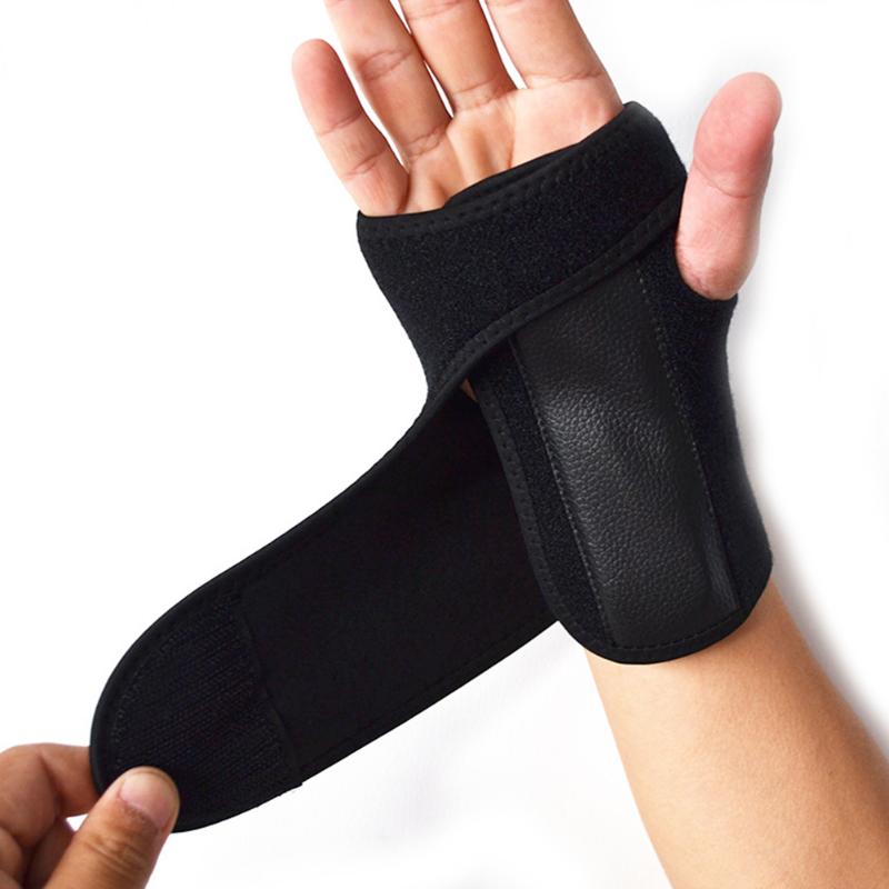 Wrapping Arthritis Wrist Support Sports Brace Sprains Breathable Carpal Fixed Non Slip Band Fracture Hand Care Protective Gym, Black right hand
Wrapping Arthritis Wrist Support Sports Brace Sprains Breathable Carpal Fixed Non Slip Band Fracture Hand Care Protective Gym, Black right hand
