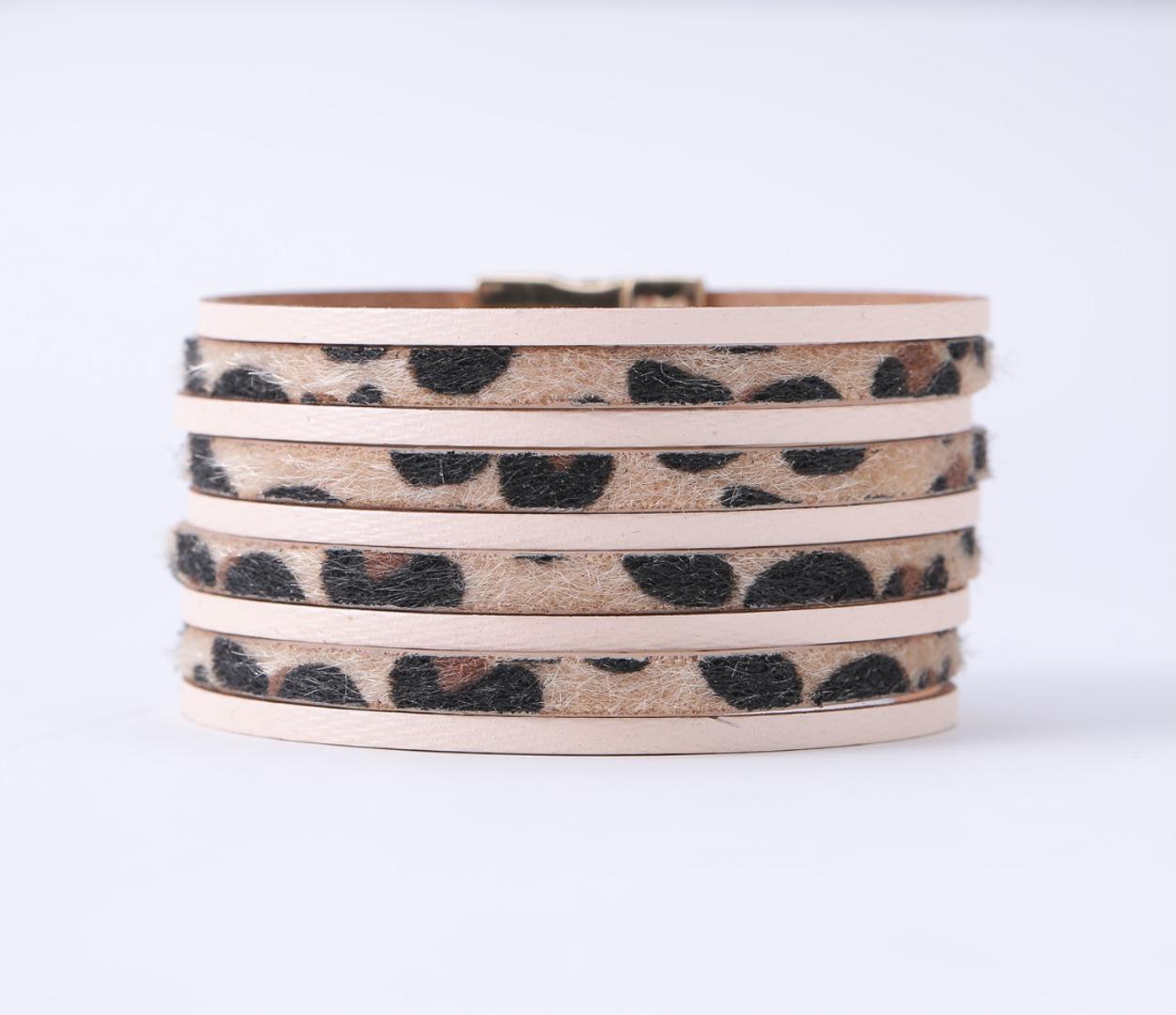 Leopard Flannelette Multilayer Leather Bracelet Women Girls Handmade Men Trendy Charms Bracelet Wristband Party Jewelry Gift
Leopard Flannelette Multilayer Leather Bracelet Women Girls Handmade Men Trendy Charms Bracelet Wristband Party Jewelry Gift