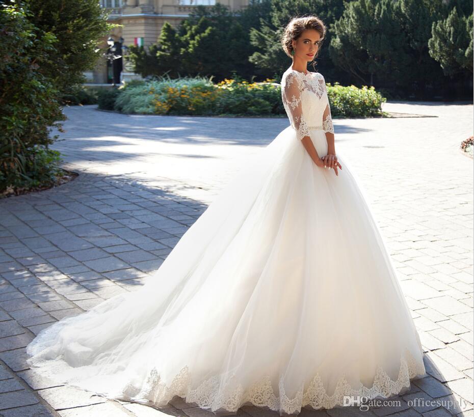 White Wedding Elegant Dresses Lace Bateau Neck A-Line Half Sleeves Button Back Pearls Belt Appliques Garden Bridal Gowns Robes De Soire