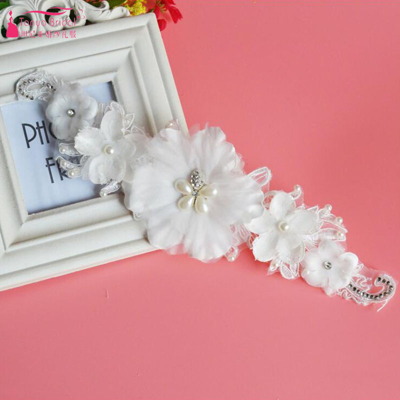 Lace Flower White Bridal Hair Decoration Elegant Headwear Wedding Accessories Cheap In stock ZH018
Lace Flower White Bridal Hair Decoration Elegant Headwear Wedding Accessories Cheap In stock ZH018