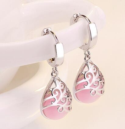 Delicate Pink White Artificial Moonstone Opal Hoop Earrings Silver Color Plated Totem Dangle Earrings for Women Jewelry Gifts
Delicate Pink White Artificial Moonstone Opal Hoop Earrings Silver Color Plated Totem Dangle Earrings for Women Jewelry Gifts
