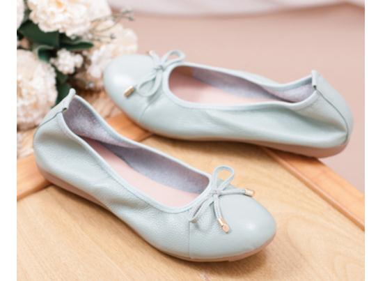 2019 Women's shoes in Spring and Autumn with New style flat bottom round head Anti-skid Soft Bottom bottom mother shoes @685, Black
2019 Women's shoes in Spring and Autumn with New style flat bottom round head Anti-skid Soft Bottom bottom mother shoes @685, Black