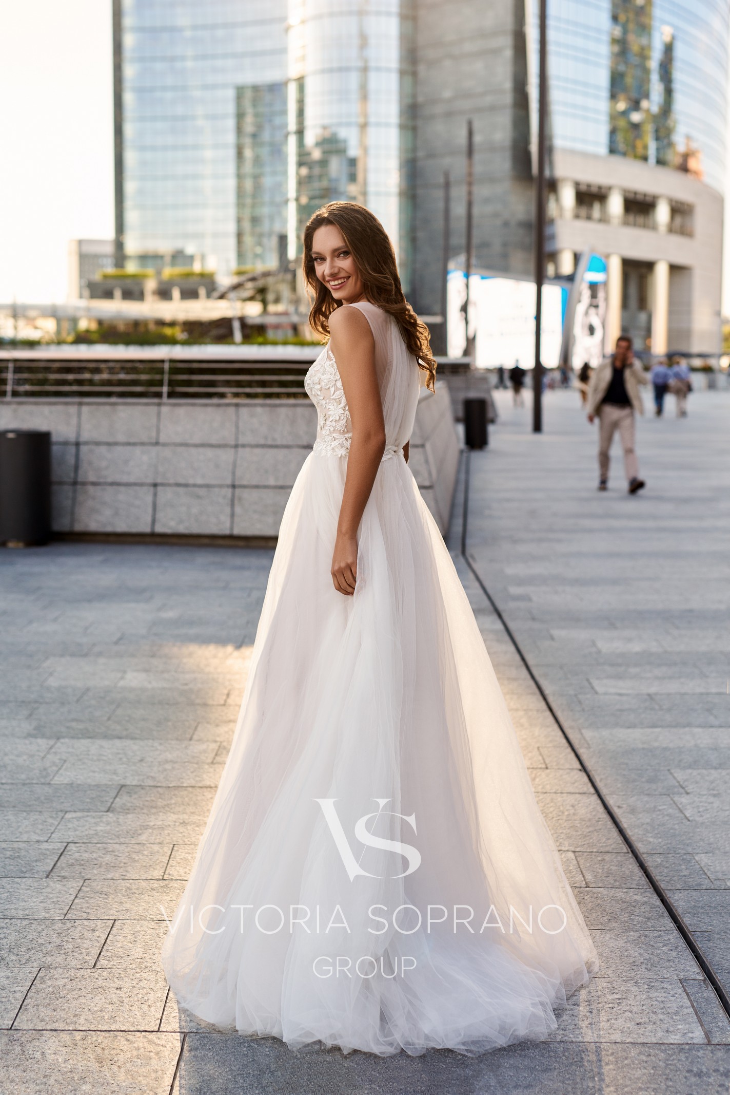 2020 New Beach Wedding Dresses Lace Applique A Line Jewel Neck Boho Wedding Dress Sweep Train Bridal Gowns Robes De Mariée