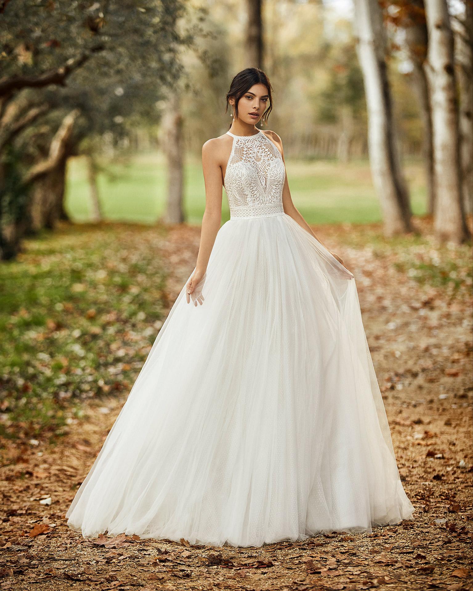 2020 Backless Wedding Dresses Halter Lace Sweep Train Tulle A Line Criss Cross Straps Custom Made Country Wedding Gown vestido de novia
