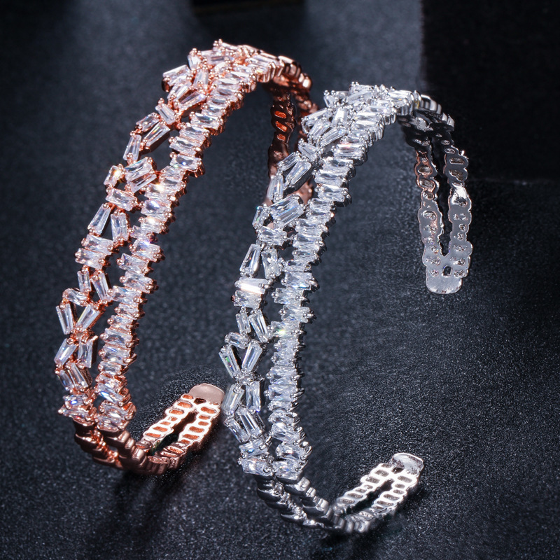Adjustable Size Fashion Brand Baguette Shape Cubic Zirconia Rose Gold Color for Women
Adjustable Size Fashion Brand Baguette Shape Cubic Zirconia Rose Gold Color for Women