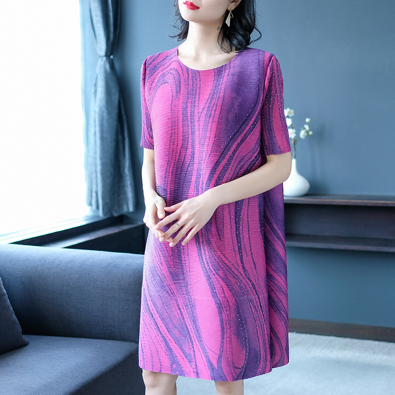 Plus Size Dress Miyake Pleats 2019 Spring Summer Women' New Round Neck Short sleeve Beading Loose Casual Knee Length Dress, Pink
Plus Size Dress Miyake Pleats 2019 Spring Summer Women' New Round Neck Short sleeve Beading Loose Casual Knee Length Dress, Pink
