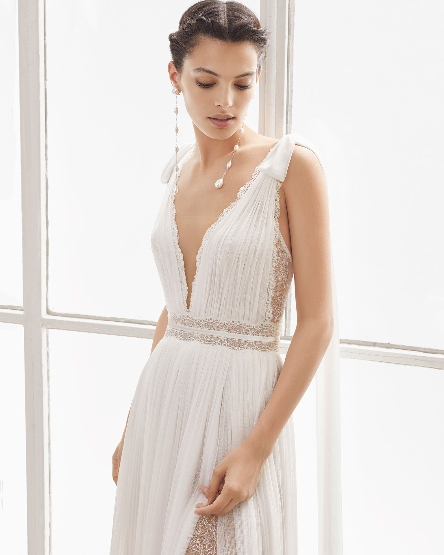 2019 Gali Karten Beach Wedding Dresses Side Split Straps Sash Sexy Boho Bridal Gowns Sweep Train Pearls Backless Bohemian Wedding Dress