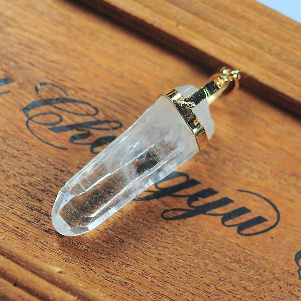 Natural Quartz Crystal Column Pendant Crystal Cluster Necklace Ladies Jewelry Collection Popular Atmosphere Simple