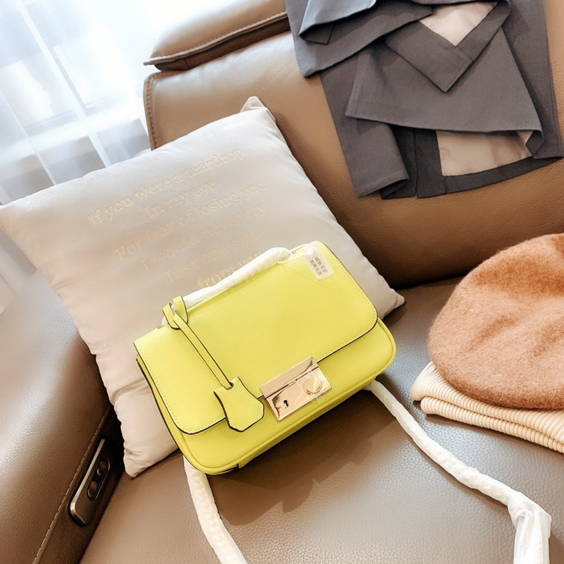 2020 The Summer/Spring New designer high-end luxury women's dinner party casual finalize the design bag with case 270003
2020 The Summer/Spring New designer high-end luxury women's dinner party casual finalize the design bag with case 270003