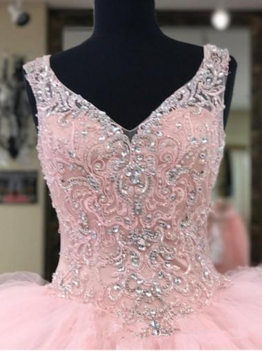 2020 New Cheap V-Neck Bling Sequins Ball Gown Quinceanera Dresses Beaded Party Prom Formal Gown Vestidos De 15 Anos QC1482