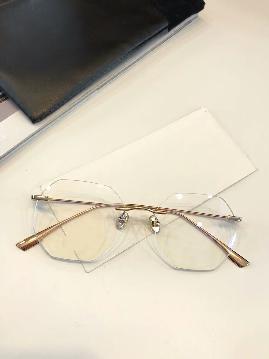 New eyeglasses frame women men brand eyeglass frames brand eyeglasses frame clear lens glasses frame oculos CD08 and case
New eyeglasses frame women men brand eyeglass frames brand eyeglasses frame clear lens glasses frame oculos CD08 and case