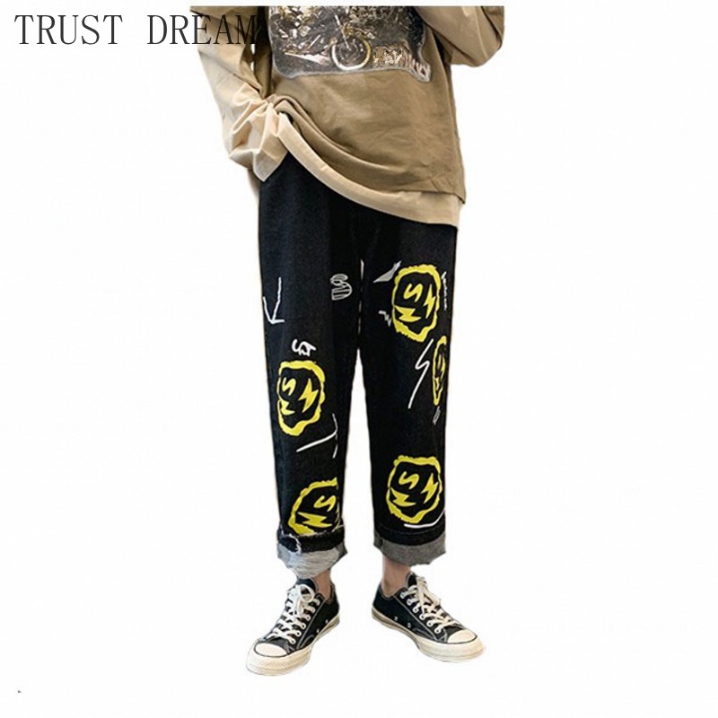 Men Print Jeans Black Blue Straight Man Loose Denim Pants hip hop Painted Destroy Leg Streetwear Club Male Quality Clothing, As pic
Men Print Jeans Black Blue Straight Man Loose Denim Pants hip hop Painted Destroy Leg Streetwear Club Male Quality Clothing, As pic