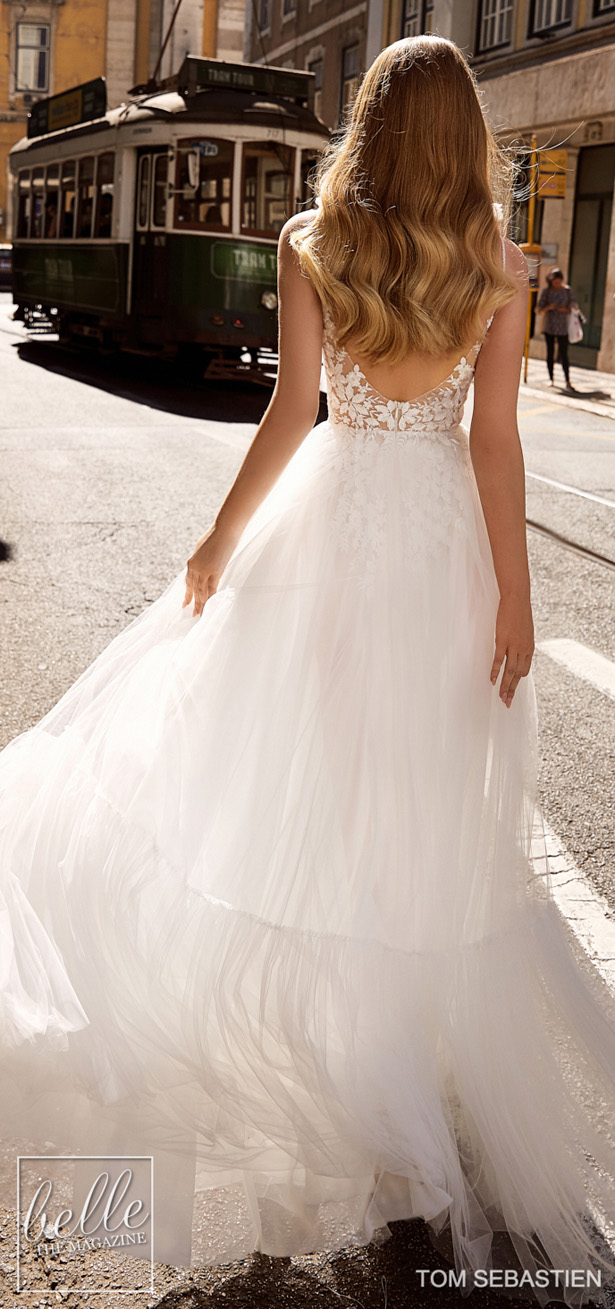 Berta 2019 Beach Wedding Dresses Spaghetti Lace Appliqued Illusion Bodice Sexy Backless A Line Boho Bridal Gowns Country Style Wedding Dress