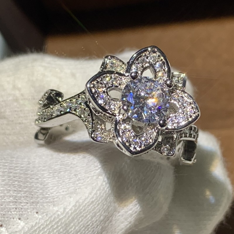 2020 New Arrival Hot Sale Vintage Jewelry 925 Sterling Silver Round Cut White Topaz CZ Diamond Gemstones Women Wedding Flower Bridal Ring