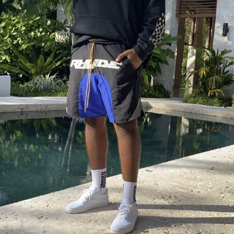2020 Fashion Summer USA Rhude Patchwork 3M Reflective Nylon String Shorts Women Men High Street Middle Pants Jogging Shorts, White;black
2020 Fashion Summer USA Rhude Patchwork 3M Reflective Nylon String Shorts Women Men High Street Middle Pants Jogging Shorts, White;black