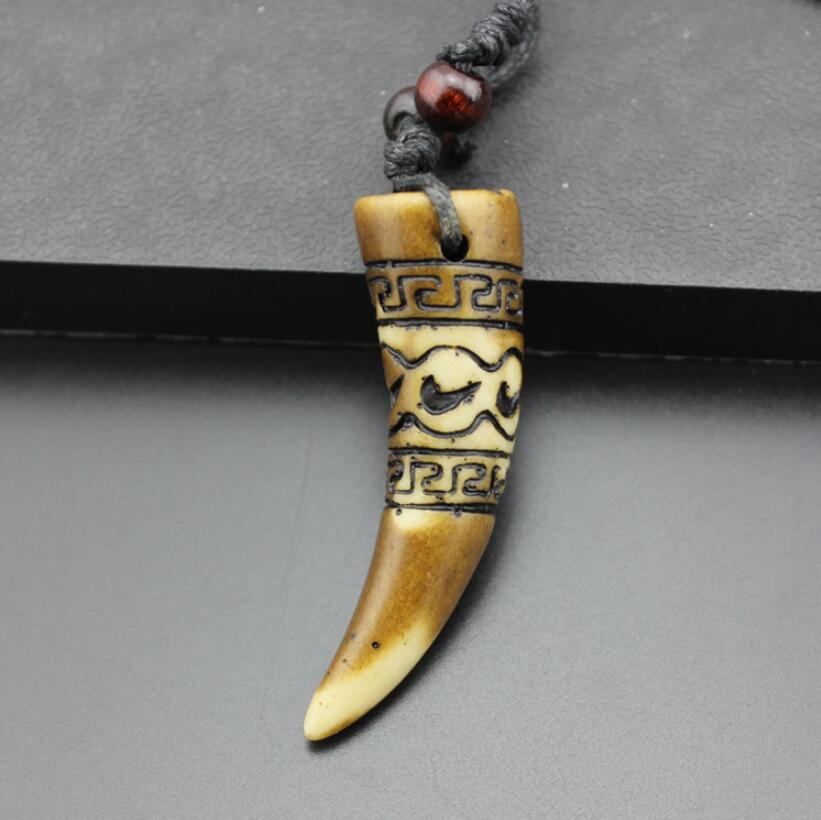 Hot Sale Yak Bone Wolf Teeth Necklace Pendant Charm Men's Carve Bone Pendants Wooden bead Strings Necklace Simulation N014
Hot Sale Yak Bone Wolf Teeth Necklace Pendant Charm Men's Carve Bone Pendants Wooden bead Strings Necklace Simulation N014