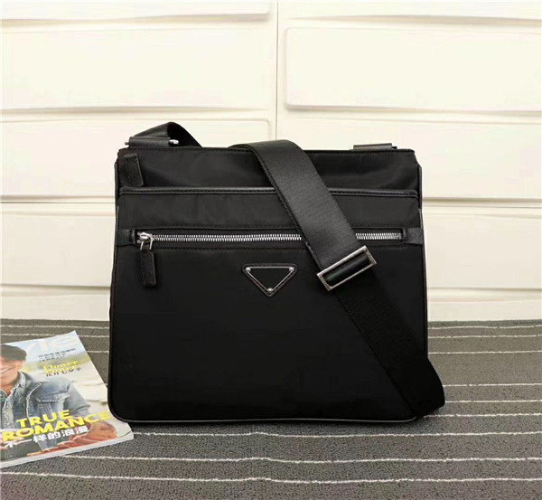 Global free shipping 251 size 30cm 27cm 5.5cm classic luxury bag canvas leather cowhide men's shoulder bag best quality handbag, Black
Global free shipping 251 size 30cm 27cm 5.5cm classic luxury bag canvas leather cowhide men's shoulder bag best quality handbag, Black