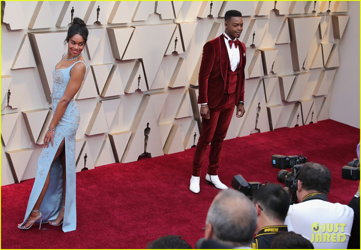 Latest Coat Pant Designs Red Velvet Prom Men Suits Groom Jacket Red Carpet Wedding Tuxedo Costume(Jacket+Vest+Pants+Bowtie)