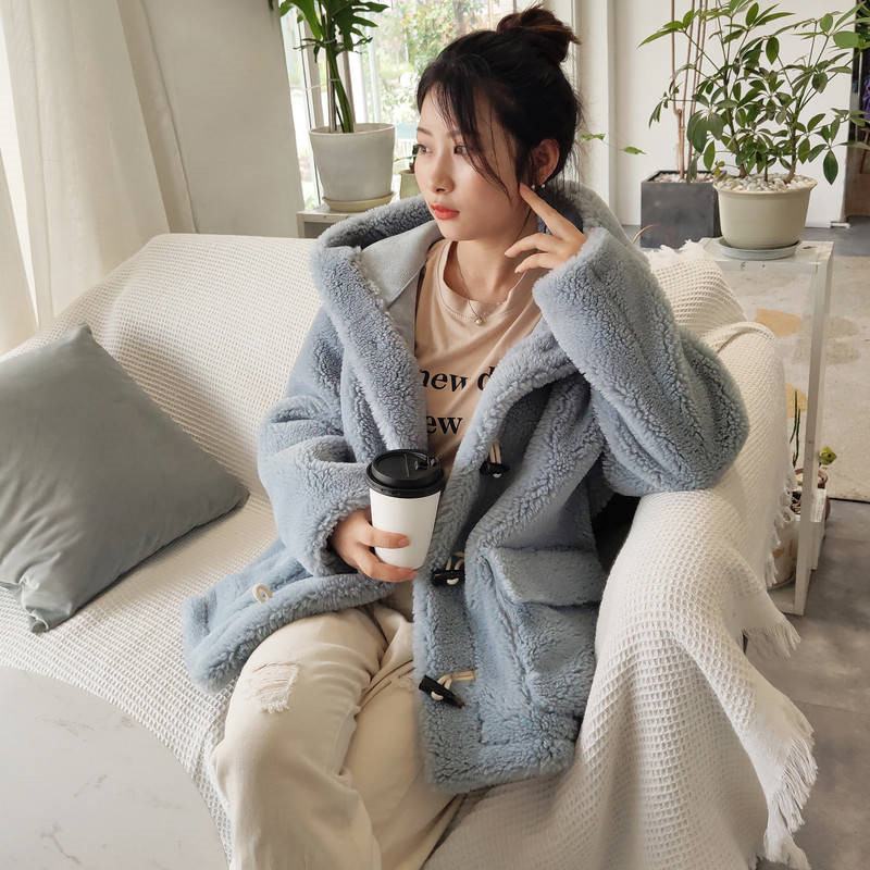 2019 Women Fashion Sheep Shearing Fur Jacket Suede Particles Lamb Fur Coat Female Oversize Thick Warm Coat Wool Overcoat M57, Red 
2019 Women Fashion Sheep Shearing Fur Jacket Suede Particles Lamb Fur Coat Female Oversize Thick Warm Coat Wool Overcoat M57, Red
