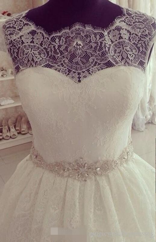 Elegant Lace Dresses Scalloped Neckline Short Cap Sleeves A Line Sweep Train Beaded Crystals Waist Wedding Gown Vestido De Novia