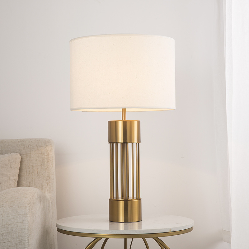 American modern luxury villa gold table decorating table lamp Nordic retro bedroom bedside LED reading lights
American modern luxury villa gold table decorating table lamp Nordic retro bedroom bedside LED reading lights