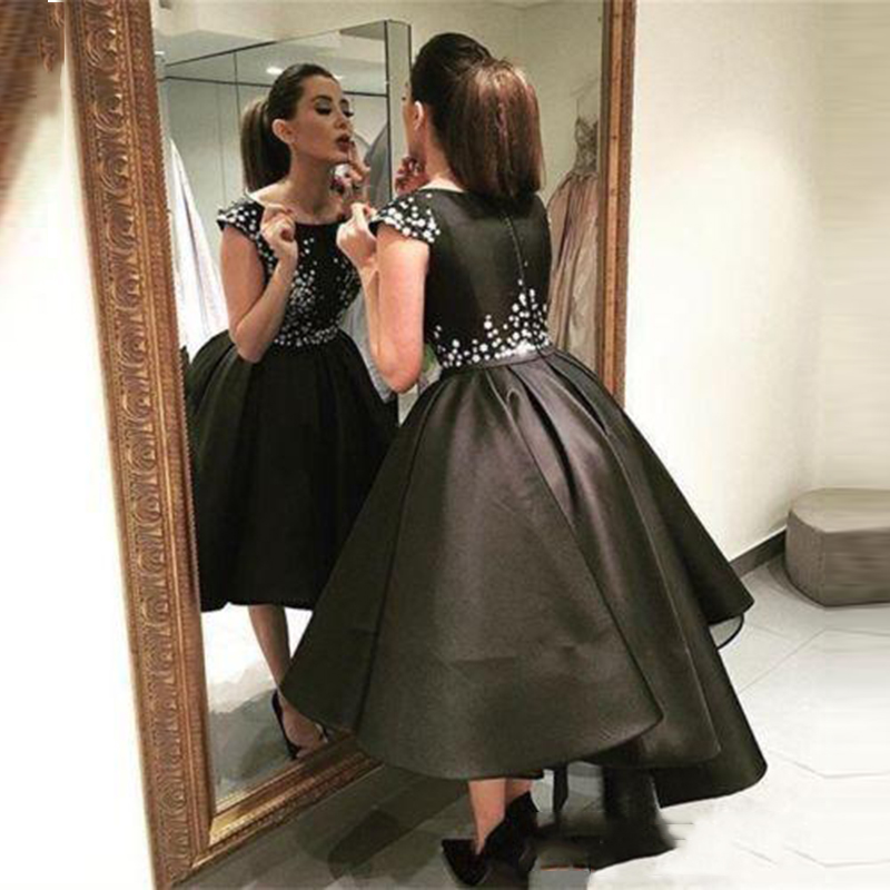 black Glamorous Scoop Neck Short Ball Gown Bridesmaid dresses 2018 Sparkly Black Satin Formal Prom Gowns party Wear dress For Bridal
