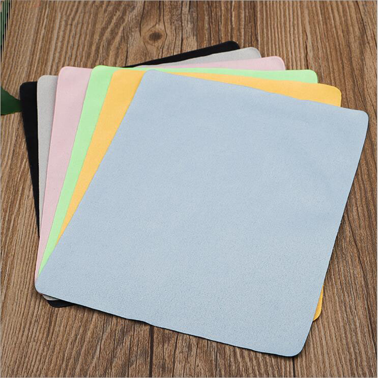 DHL ship Glasses cloth 15x18cm suede cloths mobile phone screen cleaning wipe cloth island wire DFMCJB10
DHL ship Glasses cloth 15x18cm suede cloths mobile phone screen cleaning wipe cloth island wire DFMCJB10