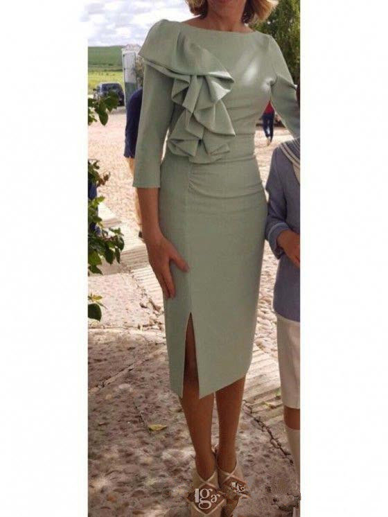 Modest Sheath Mother Of The Bride Dresses Knee Length 3/4 Sleeves Ruffles Side Slit Formal Wedding Guest Dress