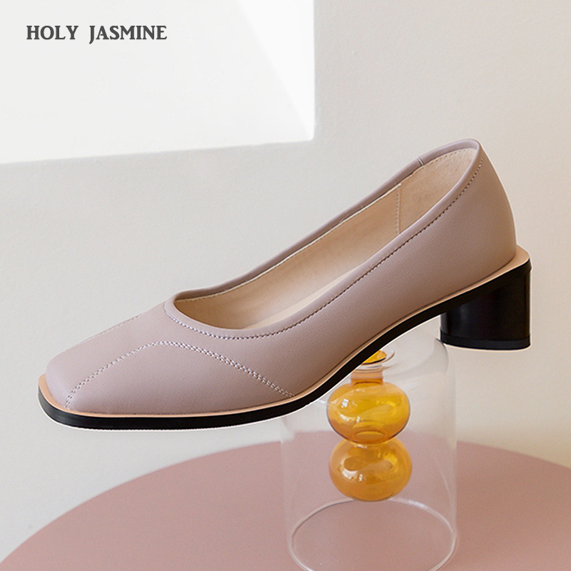 2020 Summer New Women Square Toe Pumps Genuine Leather High Heels Party Shoes Women Hot Sale Office Work Party Pumps Size 33-39, Black
2020 Summer New Women Square Toe Pumps Genuine Leather High Heels Party Shoes Women Hot Sale Office Work Party Pumps Size 33-39, Black